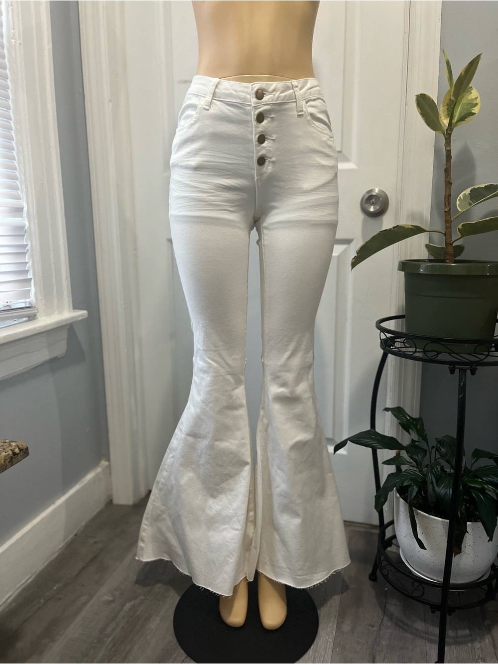 easel White High-Rise Button-Fly Flare Jeans